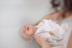 Thérapeutique Bain Bébé - Bain de Sonia à Saint Avertin - Bien Naître et Parentalité