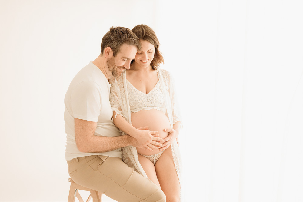 séance photo naturelle grossesse en couple à Tours
